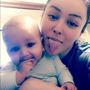 Meet your Posher, Lauren